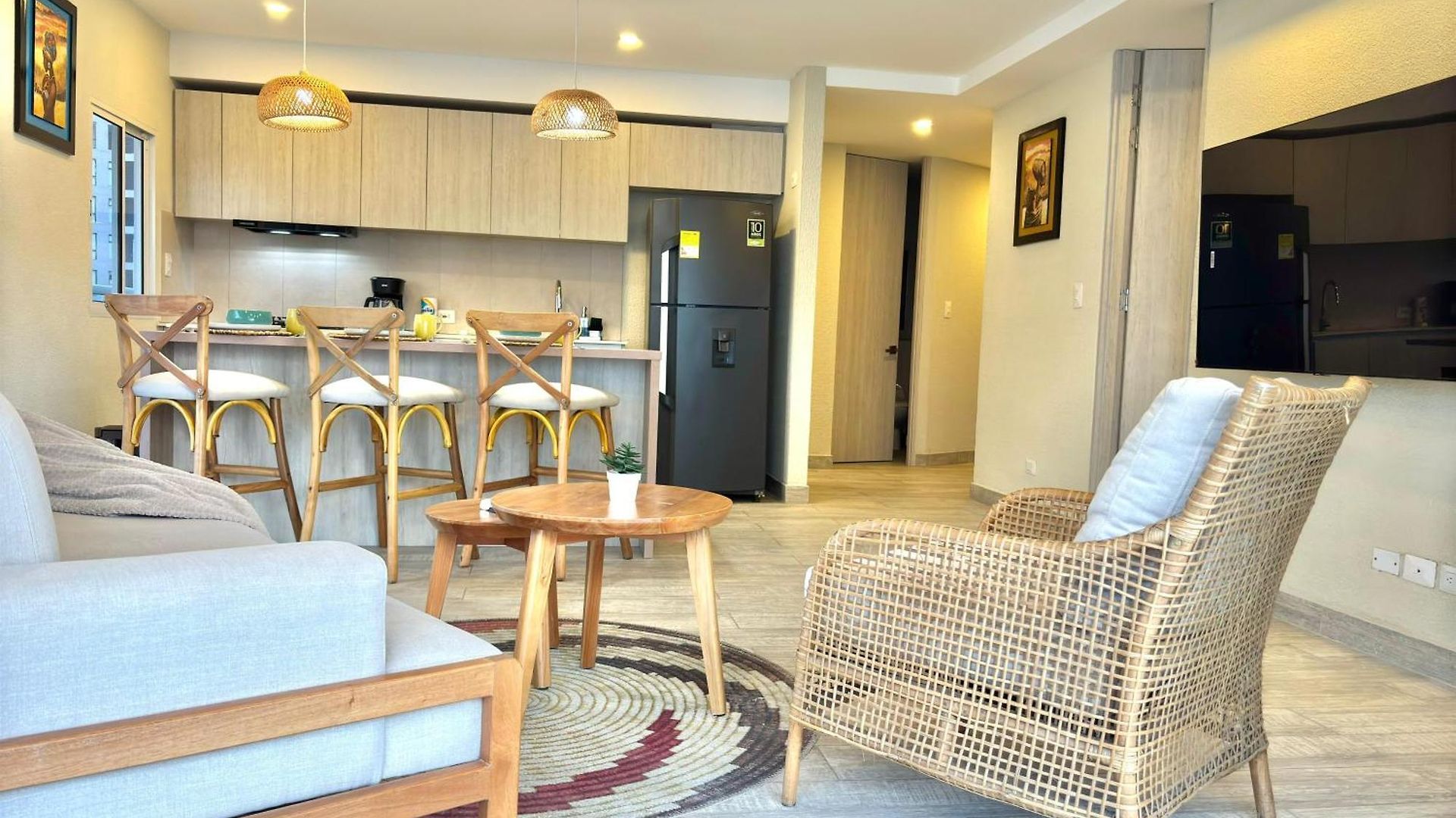 Caribbean Luxury 2br 2bth Gem With Sea Views, Hot Water And Private Jacuzzi On Balcony