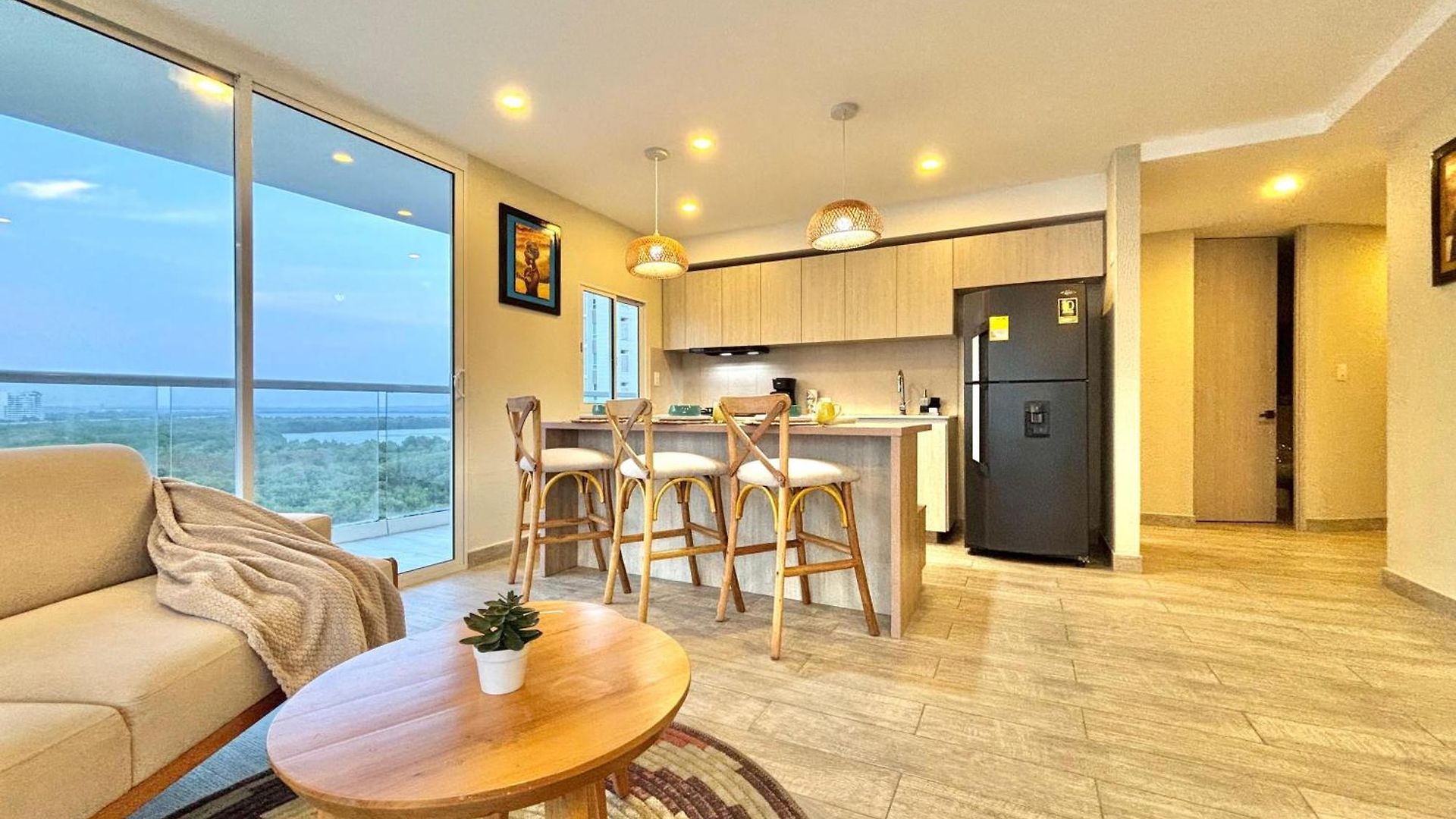 Caribbean Luxury 2br 2bth Gem With Sea Views, Hot Water And Private Jacuzzi On Balcony Apartamento