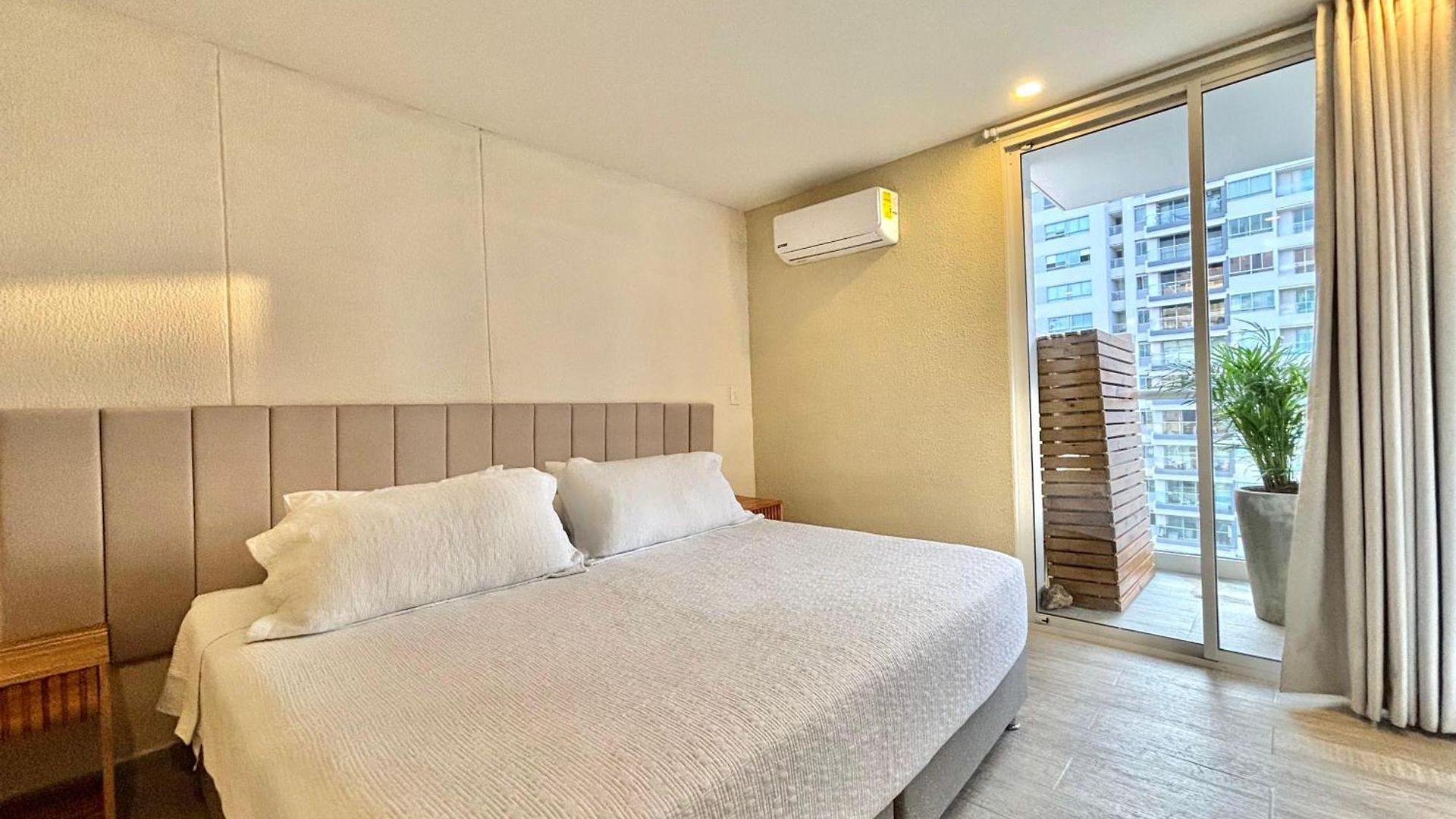 Caribbean Luxury 2br 2bth Gem With Sea Views, Hot Water And Private Jacuzzi On Balcony Apartamento