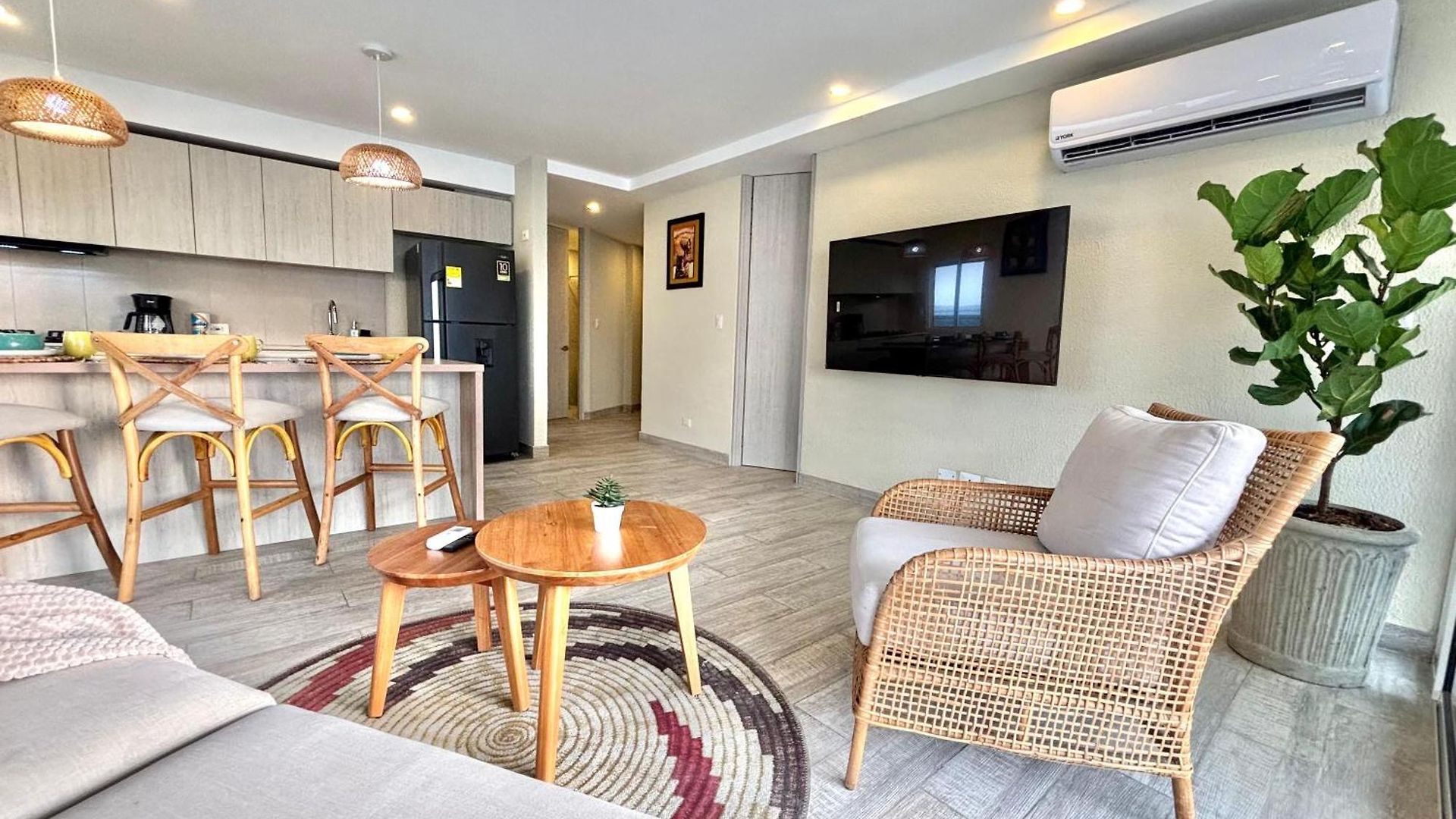 Caribbean Luxury 2br 2bth Gem With Sea Views, Hot Water And Private Jacuzzi On Balcony * Cartagena