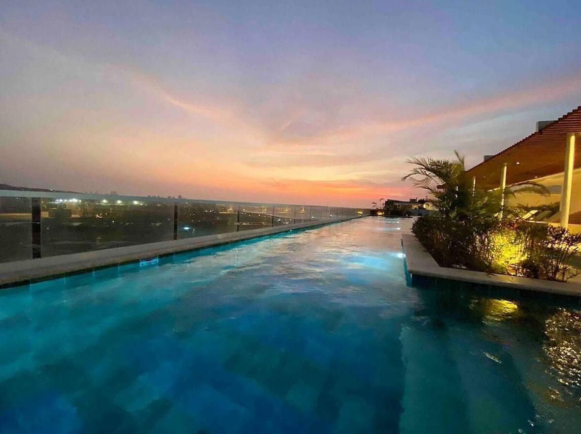 Caribbean Luxury 2br 2bth Gem With Sea Views, Hot Water And Private Jacuzzi On Balcony Apartamento Cartagena