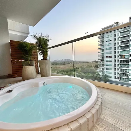 Apartamento Caribbean Luxury 2br 2bth Gem With Sea Views, Hot Water And Private Jacuzzi On Balcony Cartagena