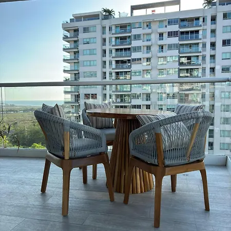 Apartamento Caribbean Luxury 2br 2bth Gem With Sea Views, Hot Water And Private Jacuzzi On Balcony