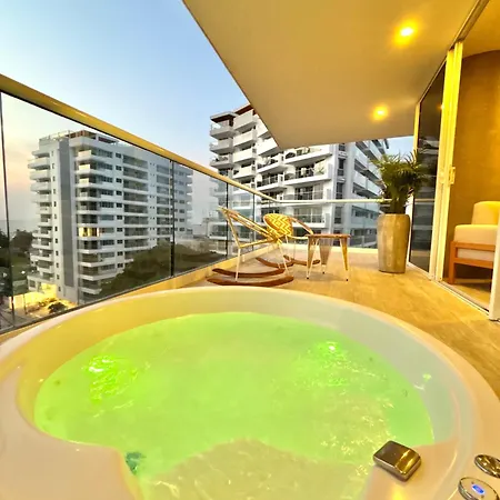 Caribbean Luxury 2br 2bth Gem With Sea Views, Hot Water And Private Jacuzzi On Balcony Apartamento