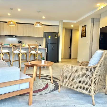 Caribbean Luxury 2br 2bth Gem With Sea Views, Hot Water And Private Jacuzzi On Balcony