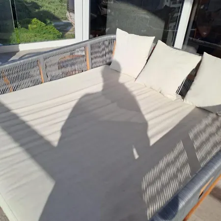 Apartamento Caribbean Luxury 2br 2bth Gem With Sea Views, Hot Water And Private Jacuzzi On Balcony *