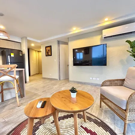 Caribbean Luxury 2br 2bth Gem With Sea Views, Hot Water And Private Jacuzzi On Balcony Apartamento