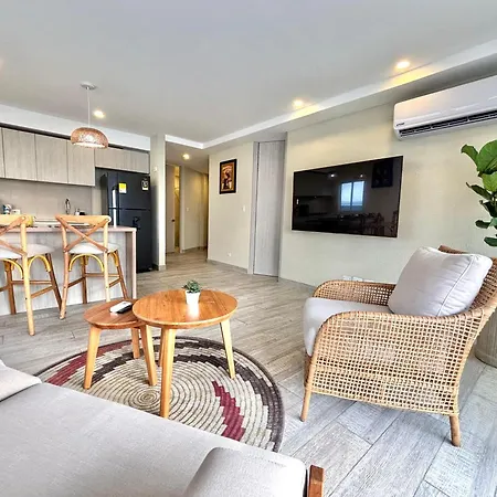 Caribbean Luxury 2br 2bth Gem With Sea Views, Hot Water And Private Jacuzzi On Balcony * Cartagena